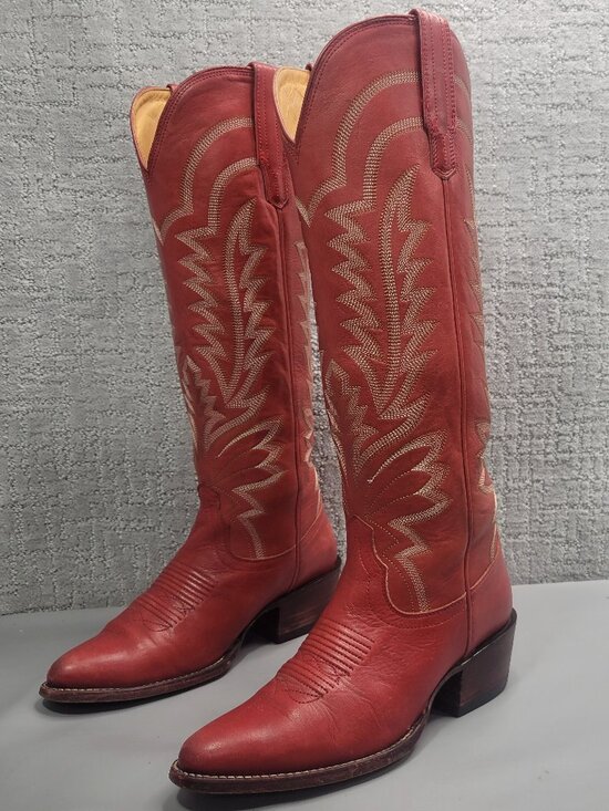 Tecovas Shoes - Tecovas The Abby Women's Size US 7.5B Crimson Cowhide Cowgirl Boots.
